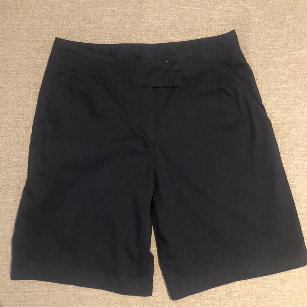 Nike Golf Women's Black Shorts Size 6